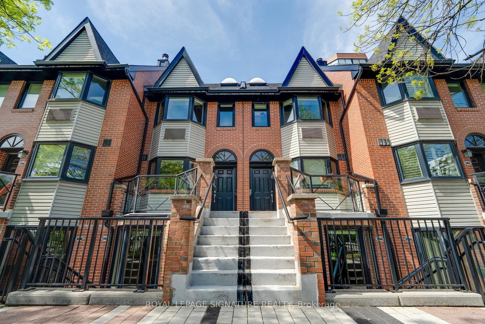 598-wellington-street-w-toronto-ontario-c13215704