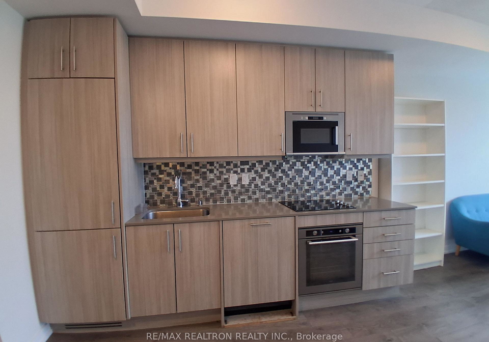 297-college-street-toronto-ontario-c13215752