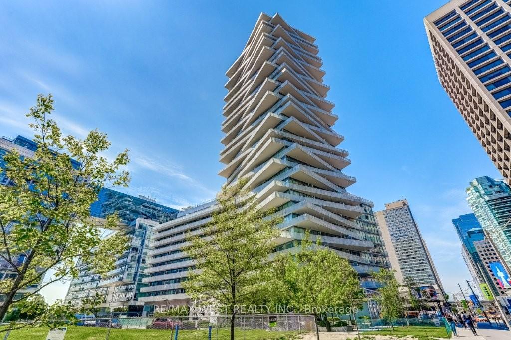 15-queens-quay-e-toronto-ontario-c13215816