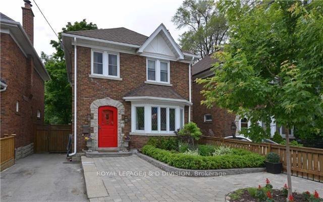 311-chaplin-crescent-toronto-ontario-c13215820