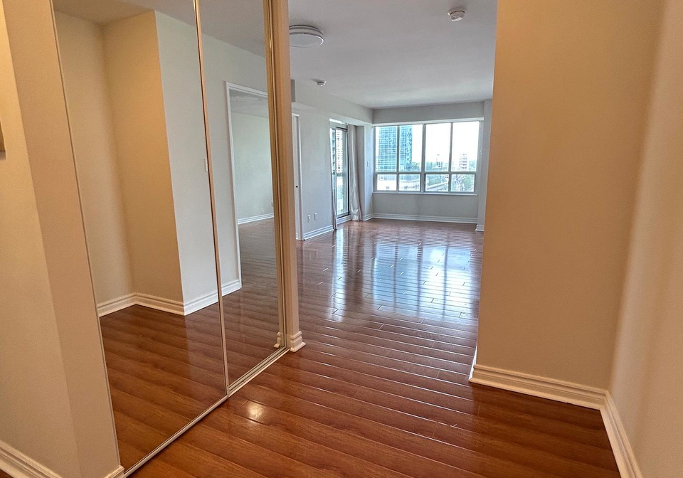 28-empress-avenue-north-york-ontario-c13215824