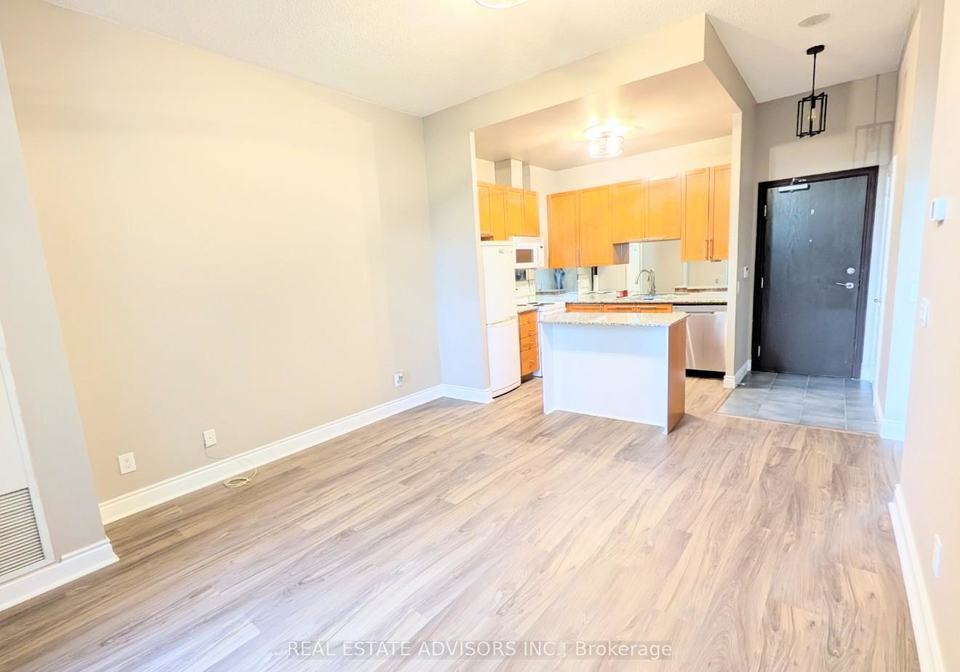 1103-leslie-street-north-york-ontario-c13216044