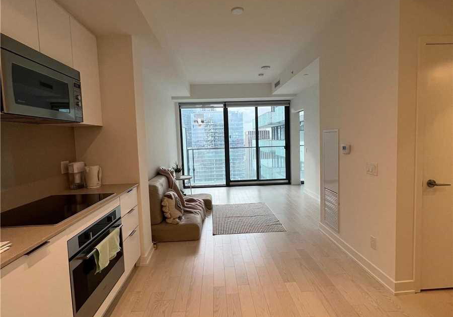 20-lombard-street-toronto-ontario-c13216218