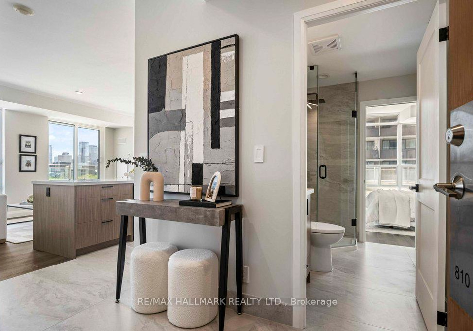 736-spadina-avenue-toronto-ontario-c13216330