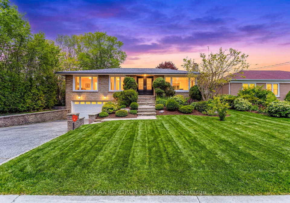 104-waterloo-avenue-toronto-ontario-c13216408