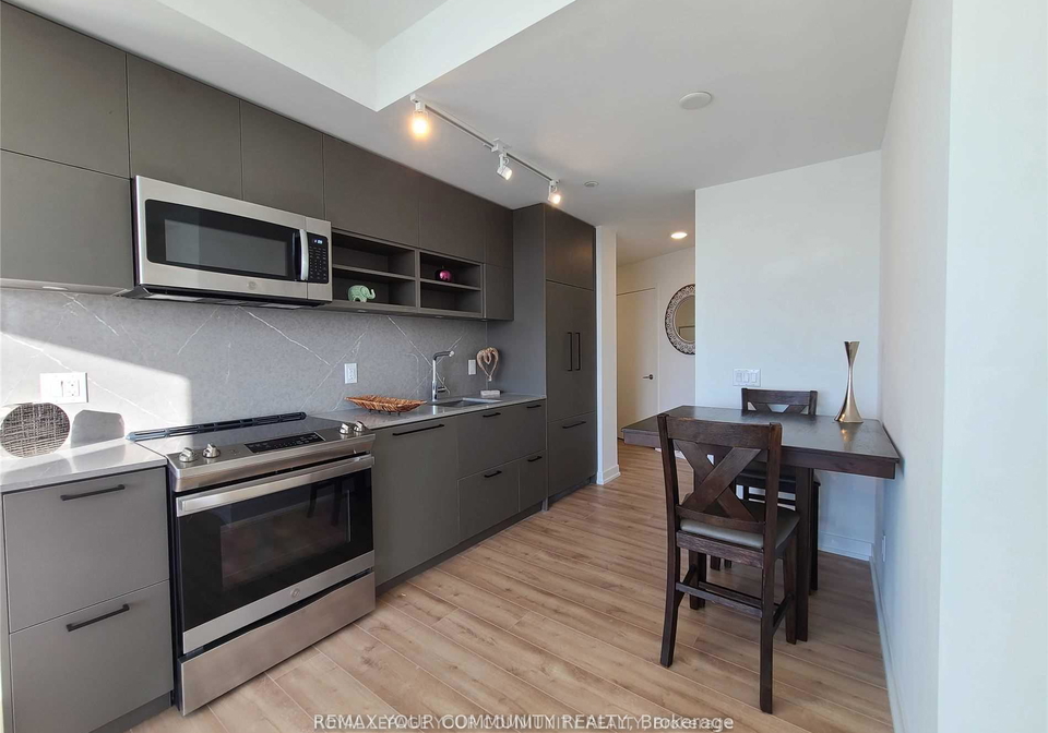 135-east-liberty-street-toronto-ontario-c13216440