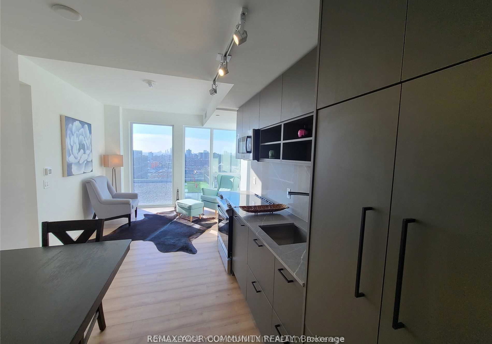 135-east-liberty-street-toronto-ontario-c13216440