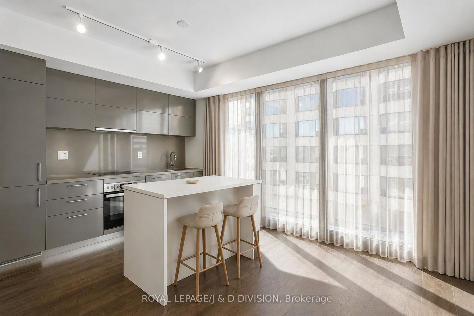188-cumberland-street-toronto-ontario-c13216492