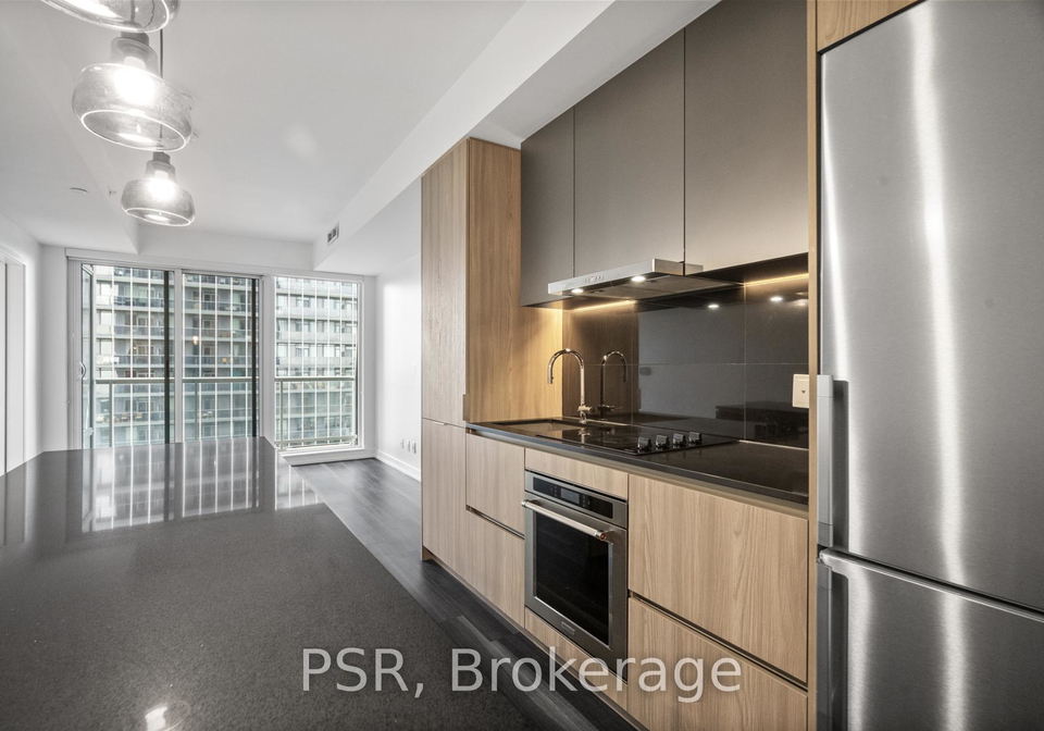 11-ordnance-street-toronto-ontario-c13216554