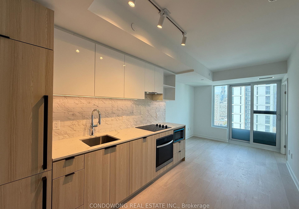252-church-street-toronto-ontario-c13216620