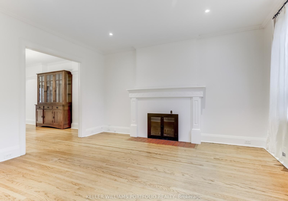 213-erskine-avenue-toronto-ontario-c13216696
