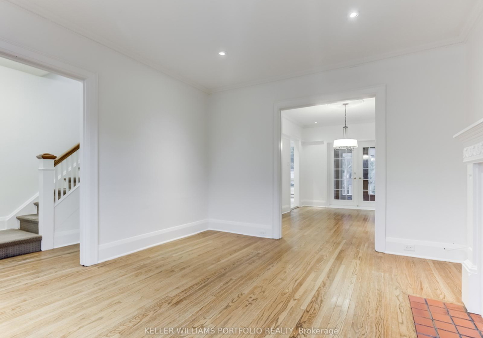 213-erskine-avenue-toronto-ontario-c13216696