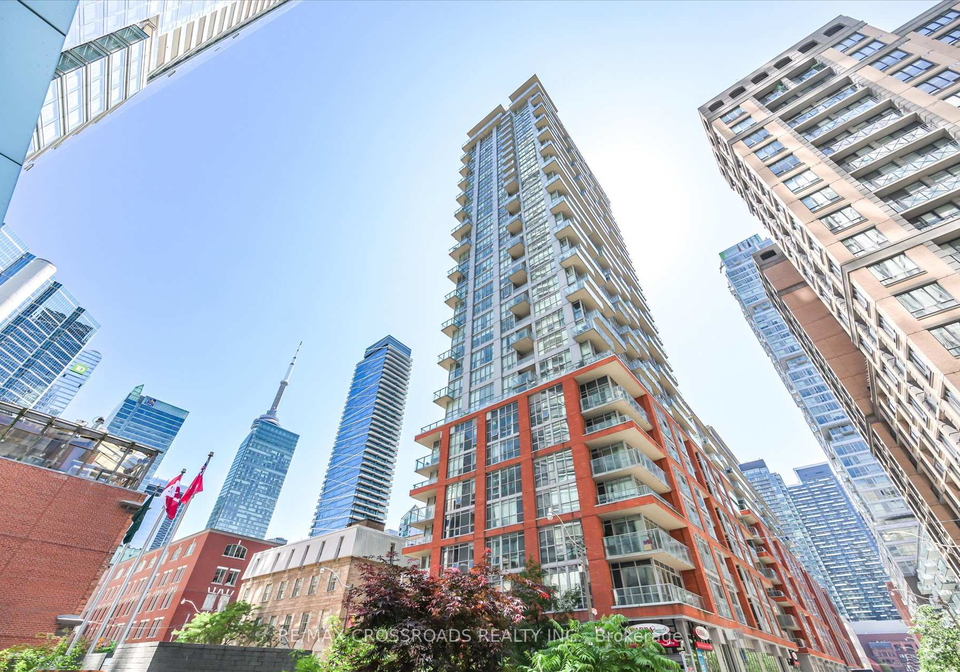 126-simcoe-street-toronto-ontario-c13216716