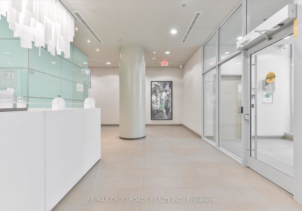 126-simcoe-street-toronto-ontario-c13216716
