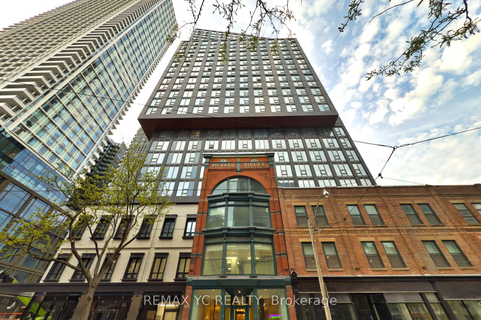 100-queen-street-e-toronto-ontario-c13216756