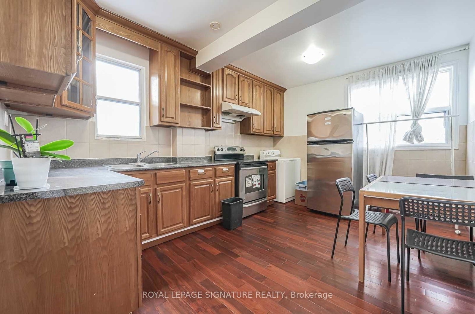 80-markham-street-toronto-ontario-c13216946