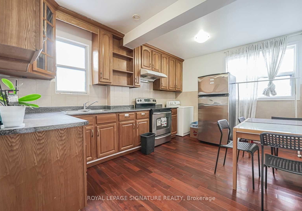 80-markham-street-toronto-ontario-c13216946