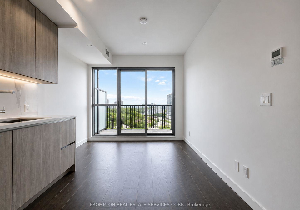 18-esther-shiner-boulevard-north-york-ontario-c13217296