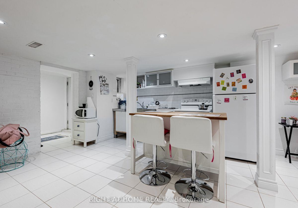 1069-college-street-toronto-ontario-c13217302