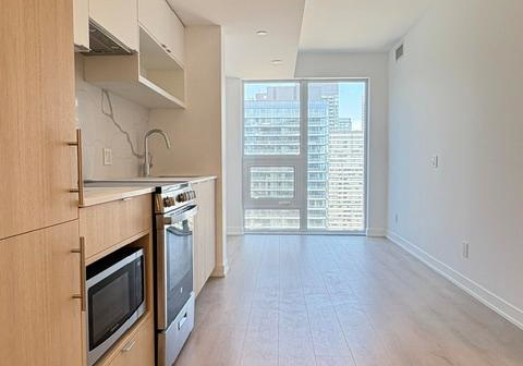 100-queen-street-e-toronto-ontario-c13217314