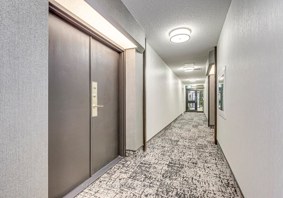 211-saint-patrick-street-toronto-ontario-c13217334