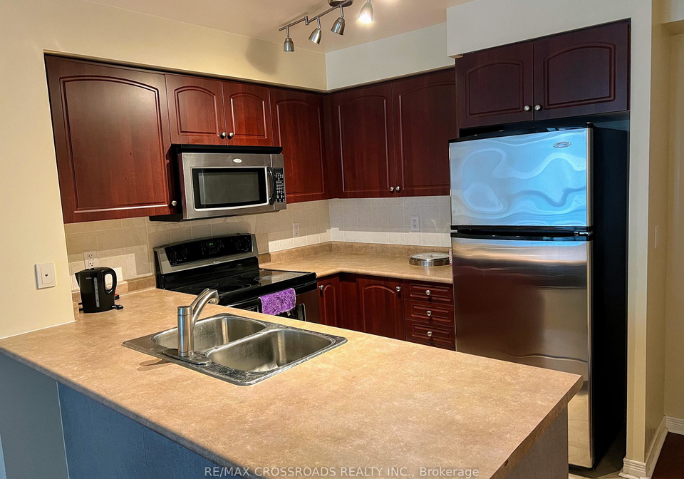 509-beecroft-road-toronto-ontario-c13217394