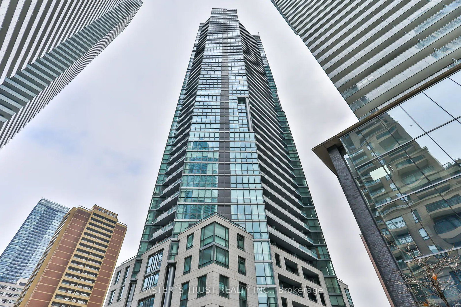 45-charles-street-e-toronto-ontario-c13217564
