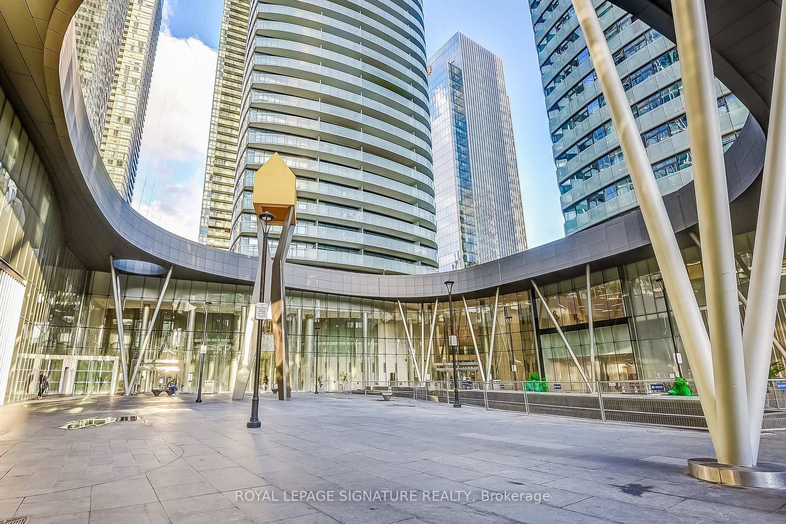 14-york-street-toronto-ontario-c13217666