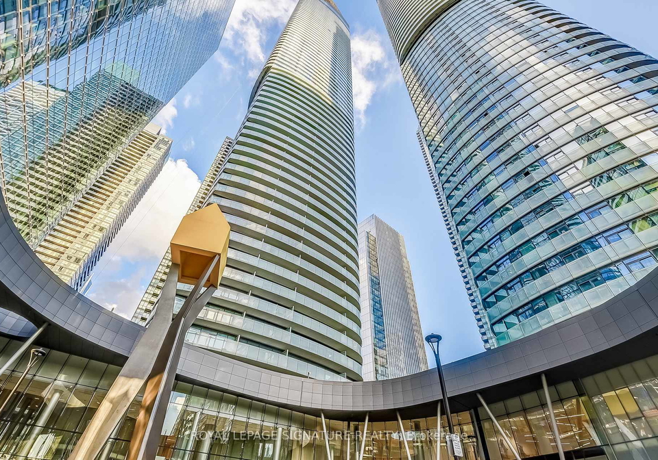 14-york-street-toronto-ontario-c13217666