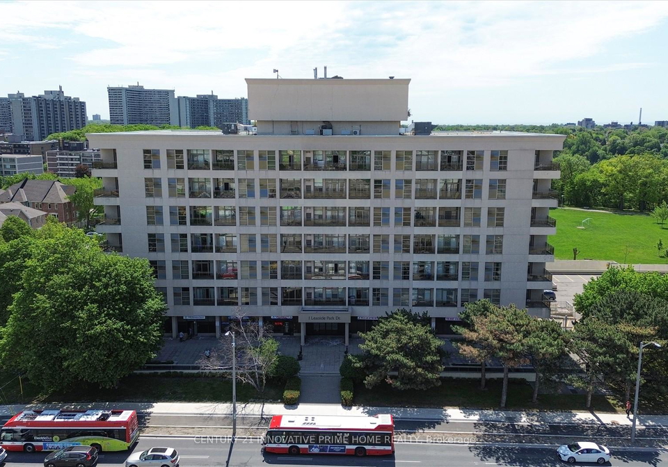 1-leaside-park-drive-east-york-ontario-c13217850