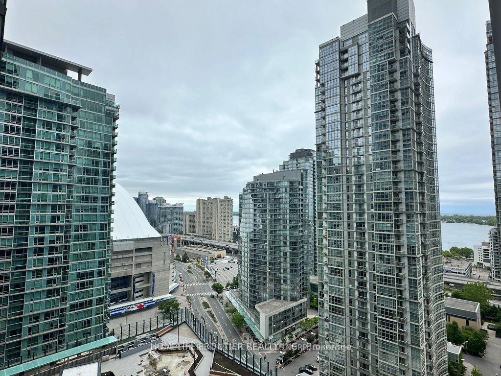 3-concord-cityplace-way-toronto-ontario-c13217872
