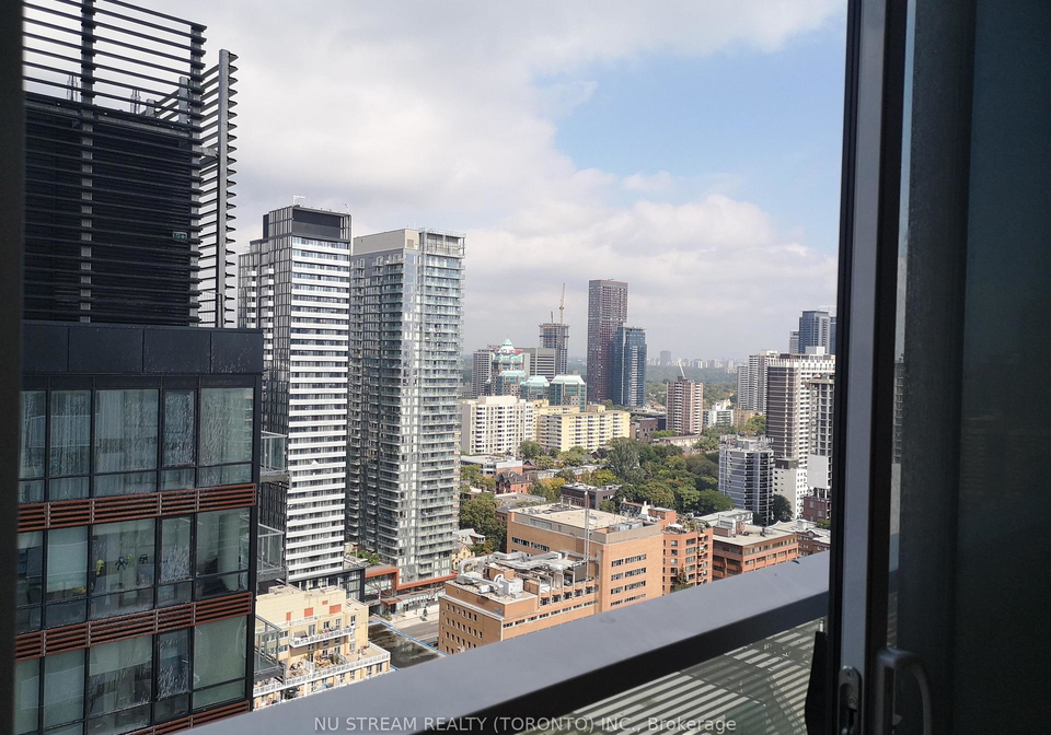 501-yonge-street-toronto-ontario-c13217986