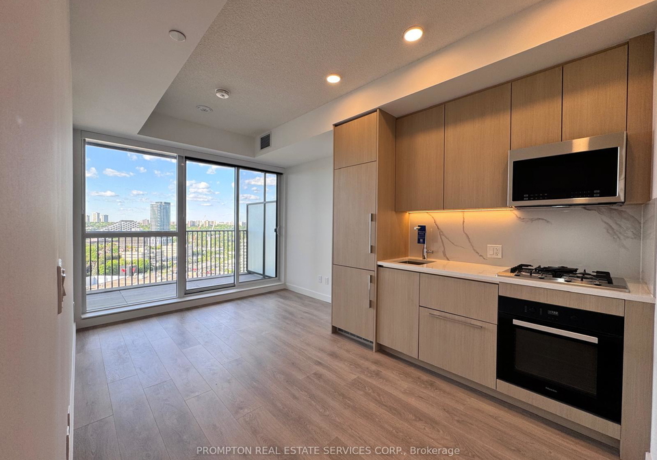 18-esther-shiner-boulevard-north-york-ontario-c13218396