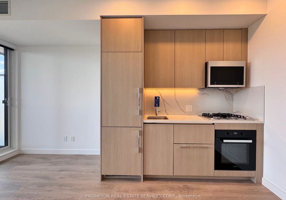 18-esther-shiner-boulevard-north-york-ontario-c13218396