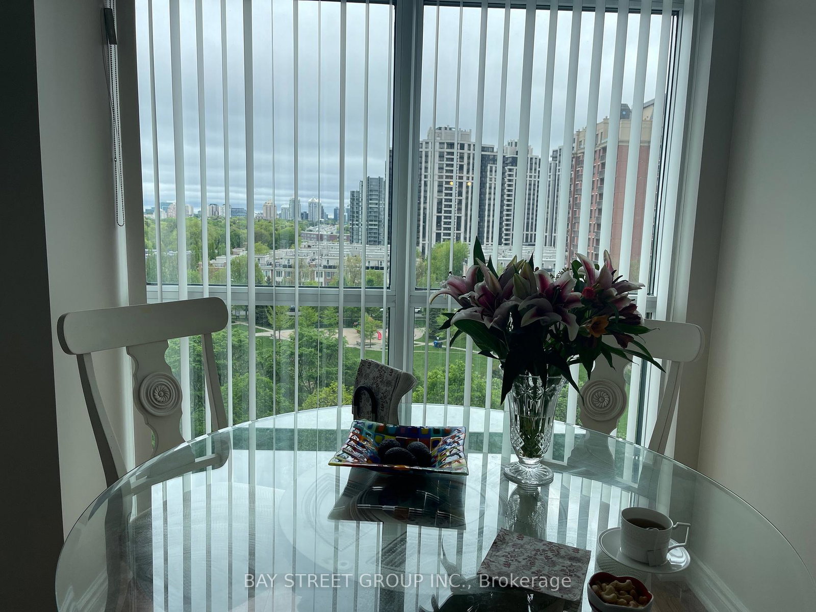 28-harrison-garden-boulevard-north-york-ontario-c13218466