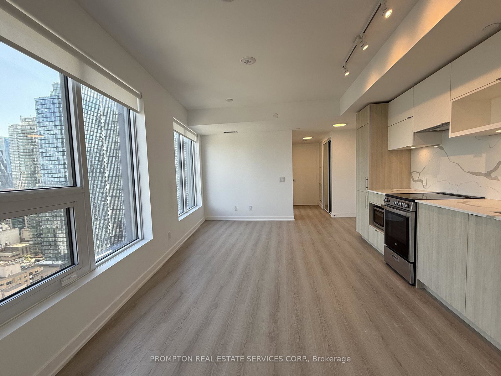 100-queen-street-e-toronto-ontario-c13218512