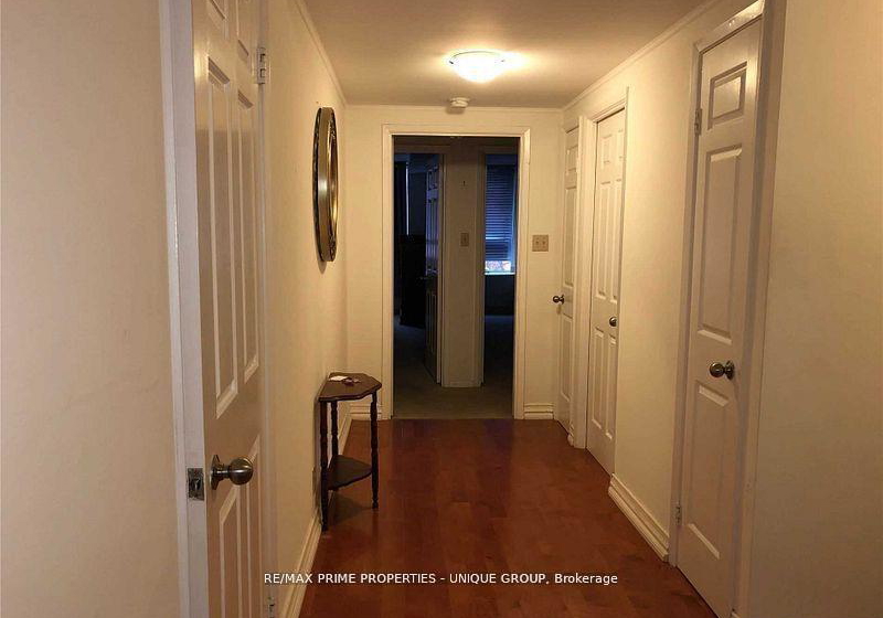 717-bay-street-toronto-ontario-c13218642