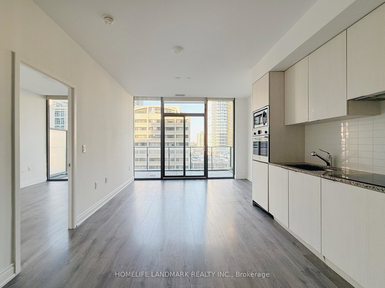 11-wellesley-street-w-toronto-ontario-c13218688