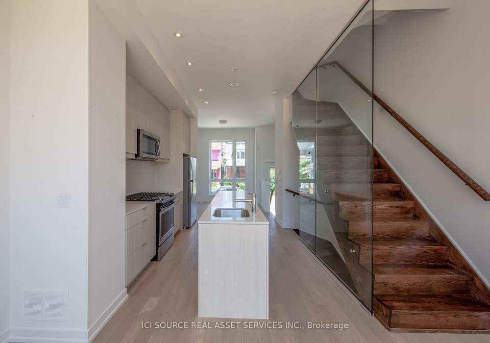 66b-perth-avenue-toronto-ontario-c13218692