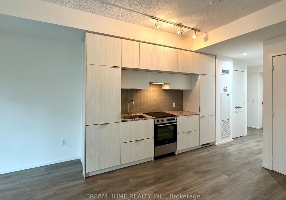 159-dundas-street-e-toronto-ontario-c13218698