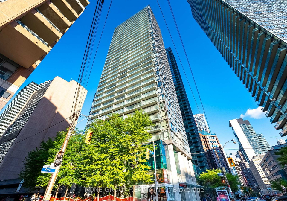 37-grosvenor-street-toronto-ontario-c13218848