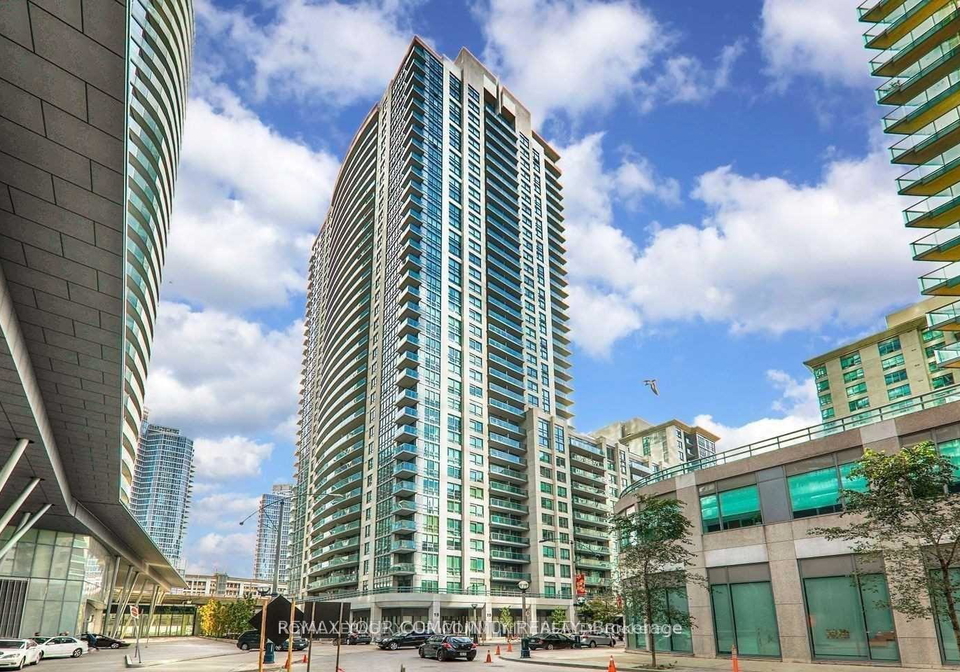 19-grand-trunk-crescent-toronto-ontario-c13219096
