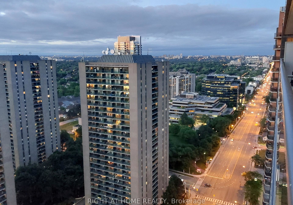 5-sheppard-avenue-e-north-york-ontario-c13219378