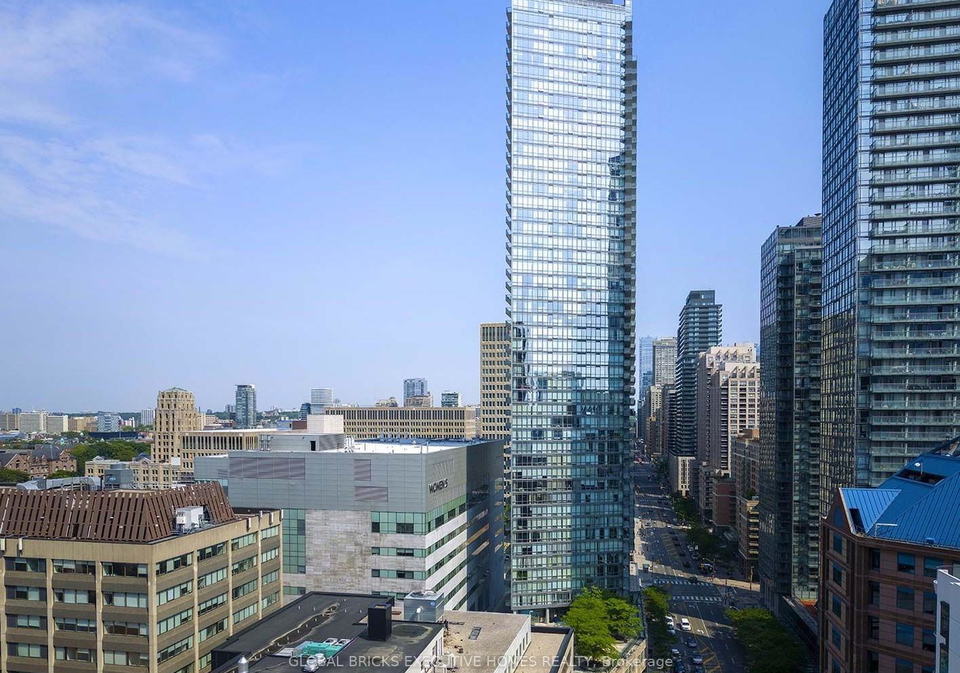 832-bay-street-toronto-ontario-c13219866