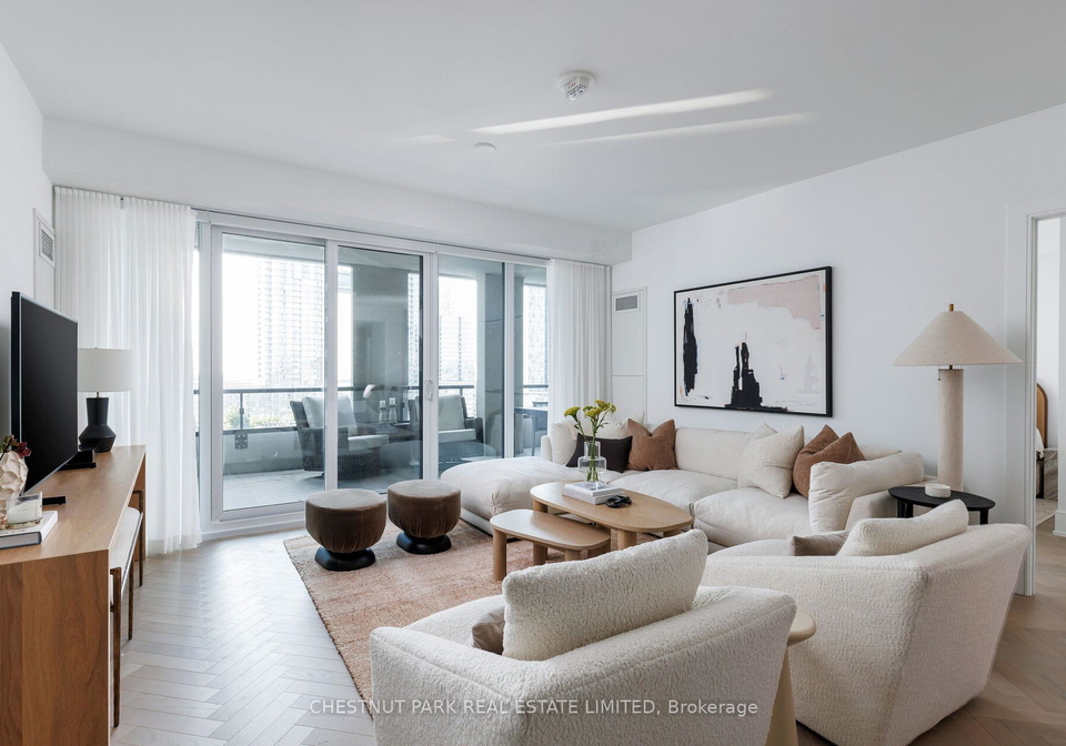 455-wellington-street-w-toronto-ontario-c13220184