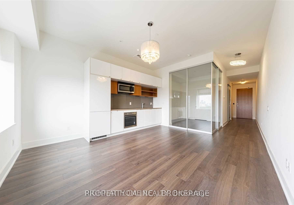 111-st-clair-avenue-w-toronto-ontario-c13220450