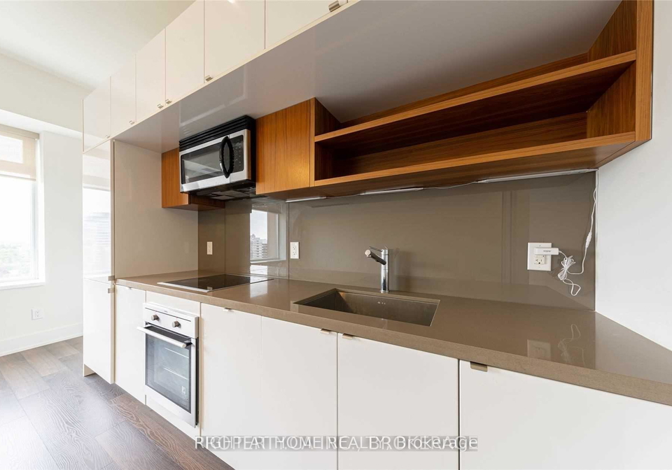 111-st-clair-avenue-w-toronto-ontario-c13220450