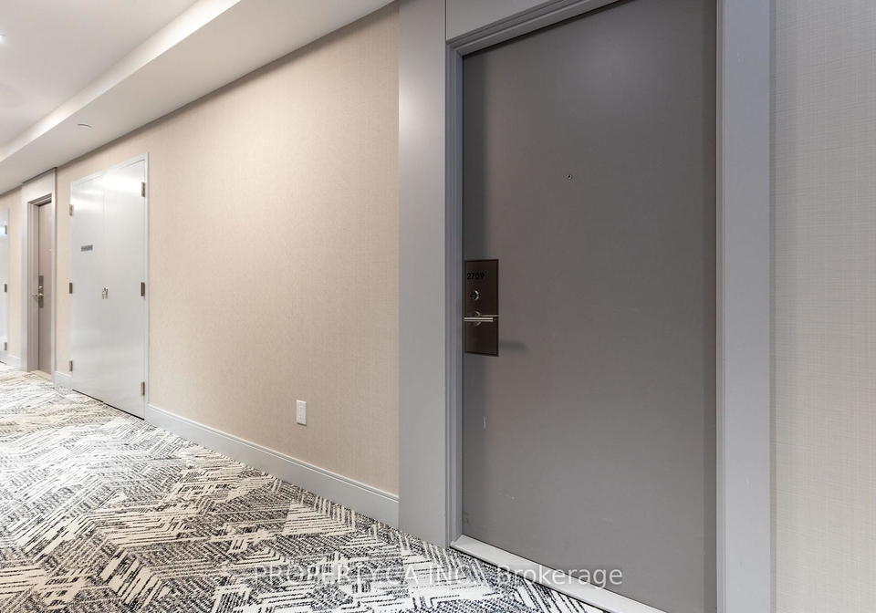 8-widmer-street-toronto-ontario-c13220488