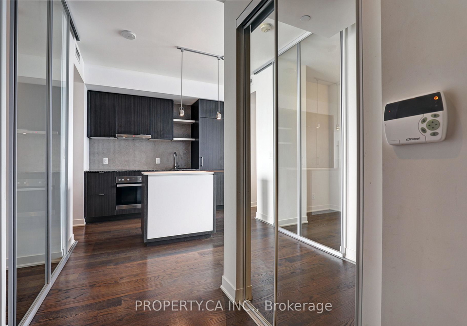 88-harbour-street-toronto-ontario-c13220908