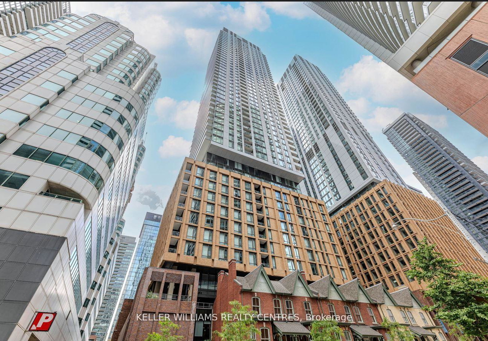 8-widmer-street-toronto-ontario-c13220944